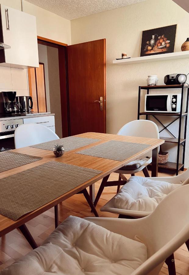 Ferienwohnung Moselflair Mit Direktem Blick Auf Die Mosel Und Weinberge Oberfell Exterior foto